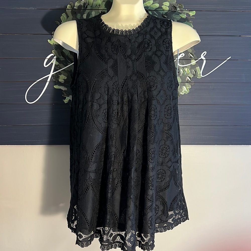 SALE🎉. Lace dress sleeveless top